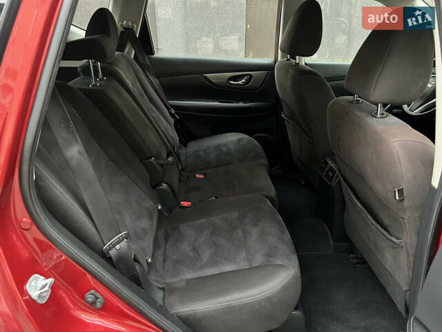 Красный Ниссан Rogue, объемом двигателя 2.5 л и пробегом 238 тыс. км за 11900 $, фото 13 на Automoto.ua