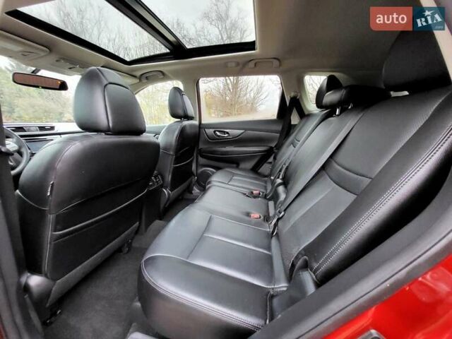 Красный Ниссан Rogue, объемом двигателя 2.49 л и пробегом 127 тыс. км за 13900 $, фото 12 на Automoto.ua