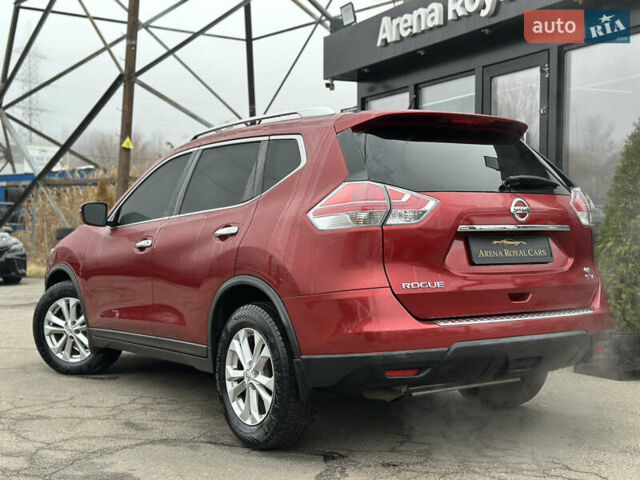Красный Ниссан Rogue, объемом двигателя 2.5 л и пробегом 153 тыс. км за 12900 $, фото 3 на Automoto.ua