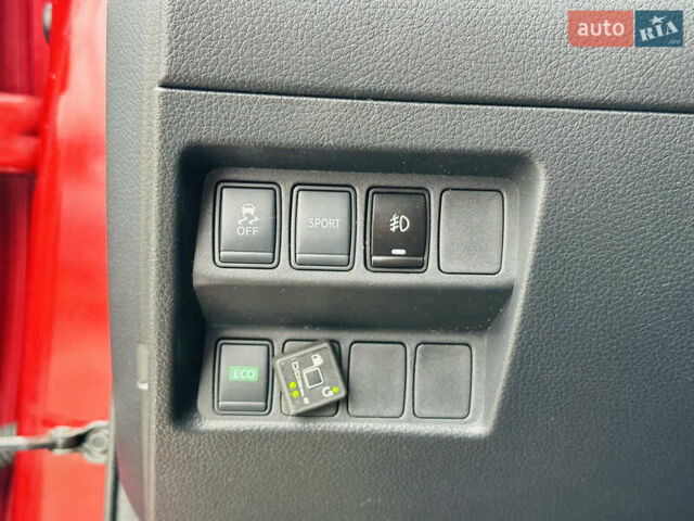 Красный Ниссан Rogue, объемом двигателя 2.5 л и пробегом 153 тыс. км за 12900 $, фото 33 на Automoto.ua