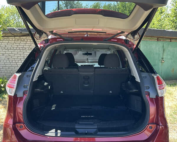 Червоний Ніссан Rogue, об'ємом двигуна 2.49 л та пробігом 123 тис. км за 14000 $, фото 14 на Automoto.ua