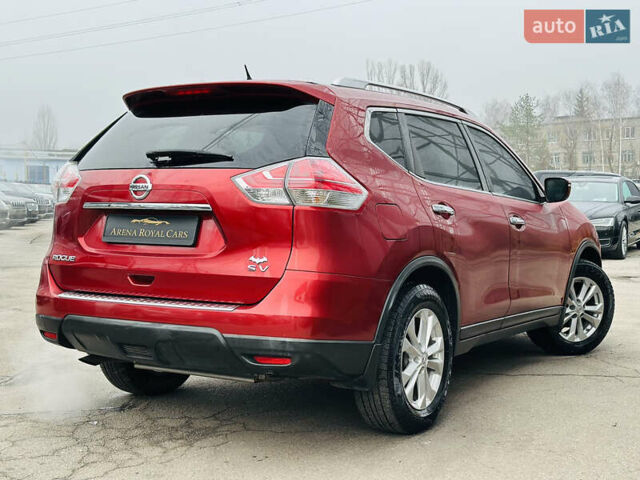 Красный Ниссан Rogue, объемом двигателя 2.5 л и пробегом 153 тыс. км за 12900 $, фото 1 на Automoto.ua