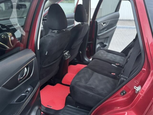 Красный Ниссан Rogue, объемом двигателя 2.5 л и пробегом 105 тыс. км за 12700 $, фото 9 на Automoto.ua