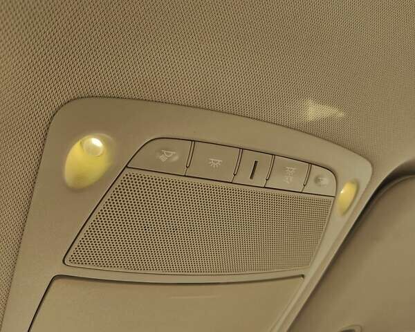 Красный Ниссан Rogue, объемом двигателя 2.49 л и пробегом 125 тыс. км за 13500 $, фото 17 на Automoto.ua