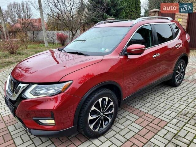 Красный Ниссан Rogue, объемом двигателя 2.49 л и пробегом 127 тыс. км за 13900 $, фото 3 на Automoto.ua