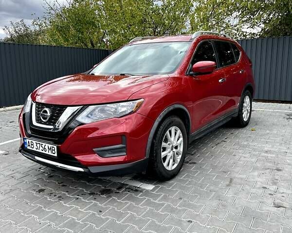 Красный Ниссан Rogue, объемом двигателя 2.49 л и пробегом 131 тыс. км за 13900 $, фото 1 на Automoto.ua