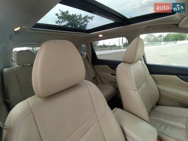 Червоний Ніссан Rogue, об'ємом двигуна 2.5 л та пробігом 80 тис. км за 16200 $, фото 6 на Automoto.ua