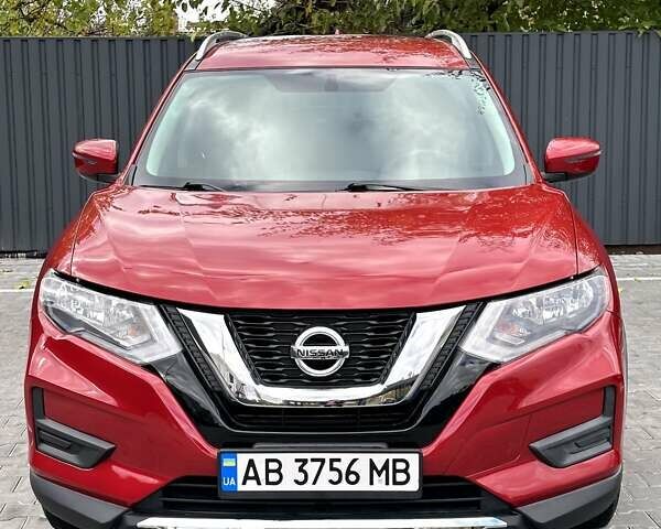 Красный Ниссан Rogue, объемом двигателя 2.49 л и пробегом 131 тыс. км за 13900 $, фото 2 на Automoto.ua
