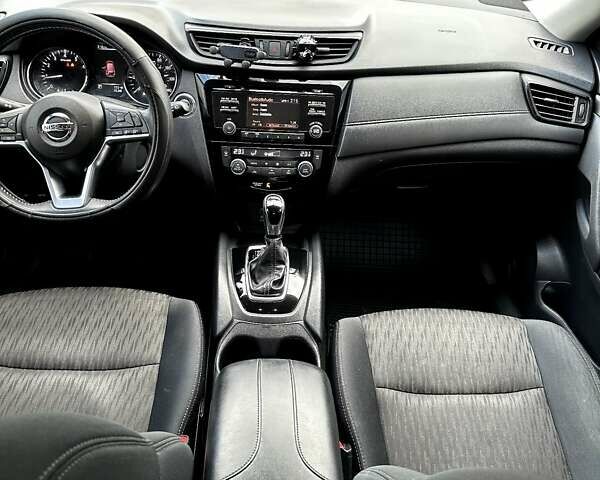 Красный Ниссан Rogue, объемом двигателя 2.49 л и пробегом 131 тыс. км за 13900 $, фото 16 на Automoto.ua