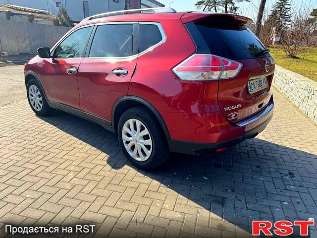 Красный Ниссан Rogue, объемом двигателя 2.5 л и пробегом 148 тыс. км за 12500 $, фото 1 на Automoto.ua