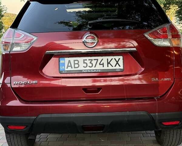 Красный Ниссан Rogue, объемом двигателя 2.49 л и пробегом 125 тыс. км за 14750 $, фото 10 на Automoto.ua