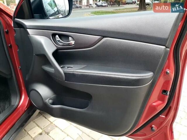 Красный Ниссан Rogue, объемом двигателя 2.49 л и пробегом 184 тыс. км за 12000 $, фото 14 на Automoto.ua