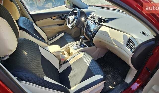 Красный Ниссан Rogue, объемом двигателя 2.49 л и пробегом 73 тыс. км за 15500 $, фото 2 на Automoto.ua