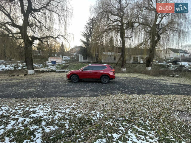 Красный Ниссан Rogue, объемом двигателя 2.49 л и пробегом 100 тыс. км за 16000 $, фото 2 на Automoto.ua