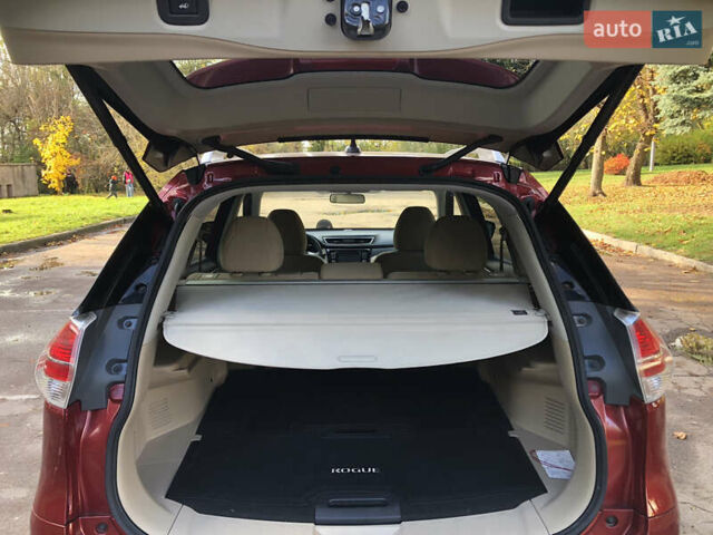 Красный Ниссан Rogue, объемом двигателя 2.49 л и пробегом 115 тыс. км за 12850 $, фото 14 на Automoto.ua