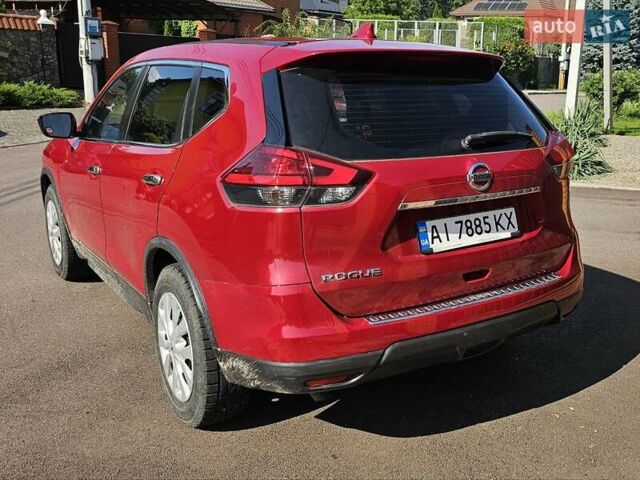 Красный Ниссан Rogue, объемом двигателя 2.49 л и пробегом 73 тыс. км за 15500 $, фото 5 на Automoto.ua