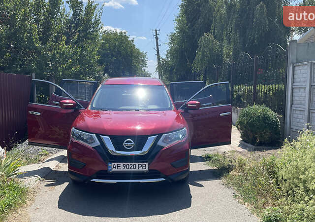 Красный Ниссан Rogue, объемом двигателя 2.5 л и пробегом 90 тыс. км за 14400 $, фото 5 на Automoto.ua