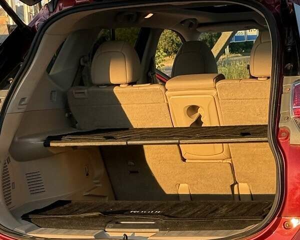 Красный Ниссан Rogue, объемом двигателя 2.49 л и пробегом 125 тыс. км за 14750 $, фото 13 на Automoto.ua