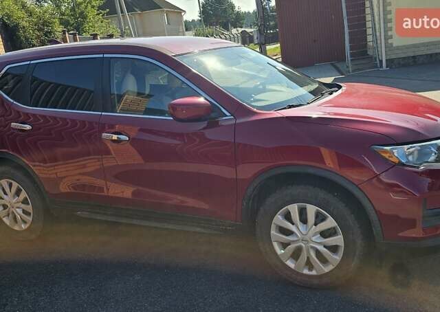 Красный Ниссан Rogue, объемом двигателя 2.49 л и пробегом 73 тыс. км за 15500 $, фото 3 на Automoto.ua