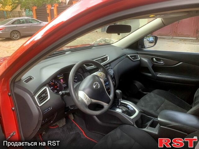 Красный Ниссан Rogue, объемом двигателя 2.5 л и пробегом 183 тыс. км за 10500 $, фото 3 на Automoto.ua