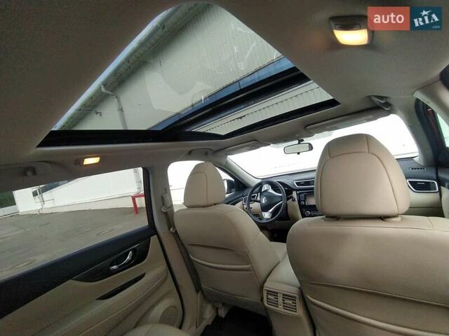 Червоний Ніссан Rogue, об'ємом двигуна 2.5 л та пробігом 80 тис. км за 16200 $, фото 8 на Automoto.ua