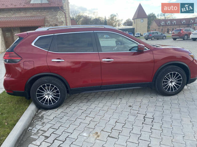 Красный Ниссан Rogue, объемом двигателя 2.49 л и пробегом 76 тыс. км за 14500 $, фото 2 на Automoto.ua