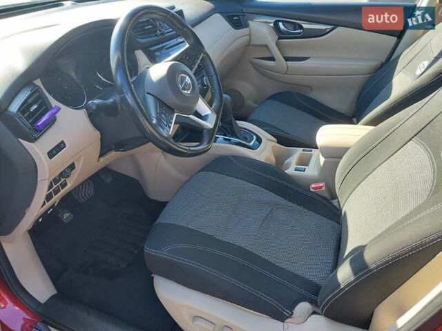 Красный Ниссан Rogue, объемом двигателя 2.49 л и пробегом 163 тыс. км за 13600 $, фото 30 на Automoto.ua