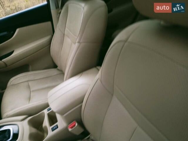 Червоний Ніссан Rogue, об'ємом двигуна 2.49 л та пробігом 160 тис. км за 13999 $, фото 73 на Automoto.ua