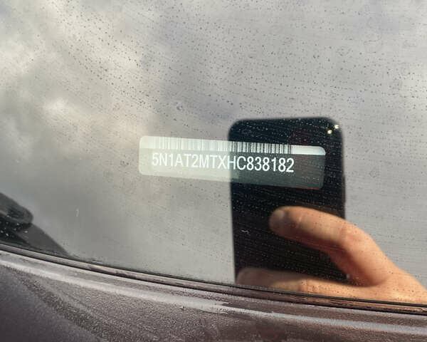 Красный Ниссан Rogue, объемом двигателя 2.49 л и пробегом 76 тыс. км за 14500 $, фото 14 на Automoto.ua