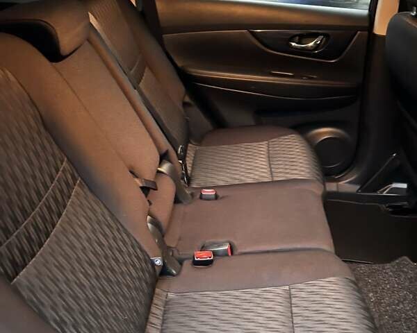 Красный Ниссан Rogue, объемом двигателя 2.5 л и пробегом 182 тыс. км за 12700 $, фото 9 на Automoto.ua