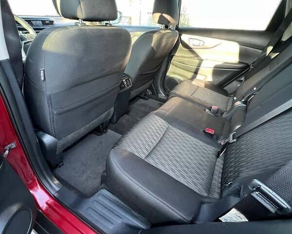 Красный Ниссан Rogue, объемом двигателя 2.5 л и пробегом 110 тыс. км за 14500 $, фото 14 на Automoto.ua