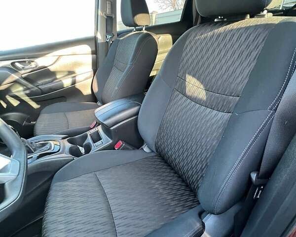 Красный Ниссан Rogue, объемом двигателя 2.5 л и пробегом 110 тыс. км за 14500 $, фото 12 на Automoto.ua