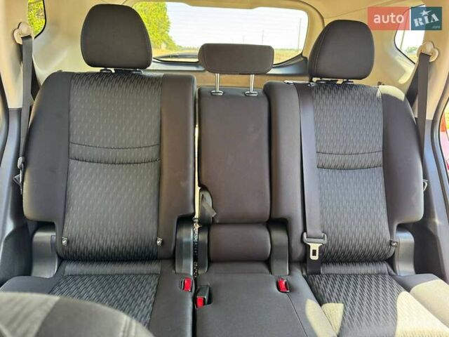 Червоний Ніссан Rogue, об'ємом двигуна 2.49 л та пробігом 75 тис. км за 15800 $, фото 17 на Automoto.ua