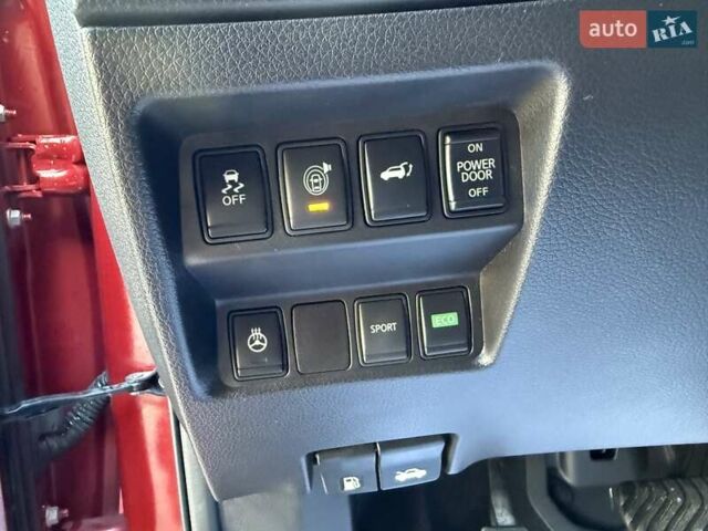 Красный Ниссан Rogue, объемом двигателя 2.5 л и пробегом 170 тыс. км за 13999 $, фото 21 на Automoto.ua