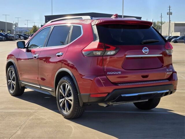 Красный Ниссан Rogue, объемом двигателя 2.5 л и пробегом 60 тыс. км за 9000 $, фото 5 на Automoto.ua