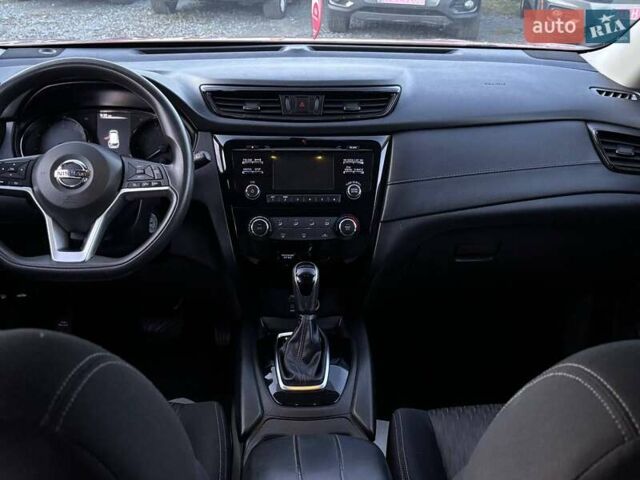 Ниссан Rogue 2017 в Львове на Automoto.ua Красный Ниссан Rogue, объемом двигателя 2.5 л и пробегом 195 тыс. км за 11900 $, фото 19 на Automoto.ua