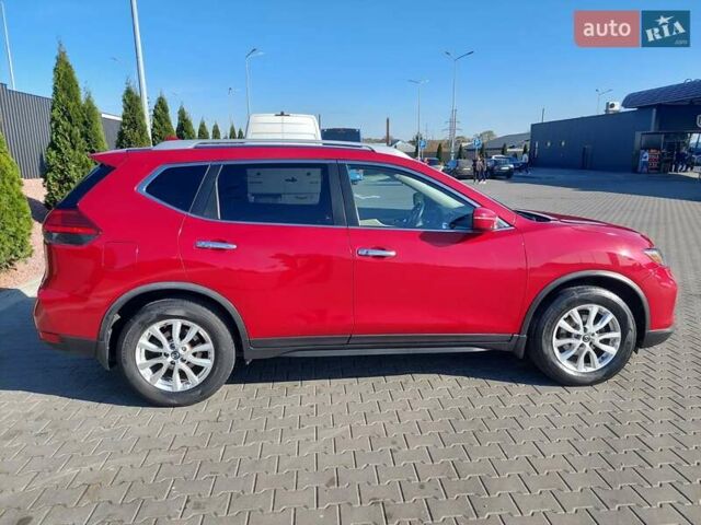 Красный Ниссан Rogue, объемом двигателя 2.5 л и пробегом 163 тыс. км за 13900 $, фото 4 на Automoto.ua