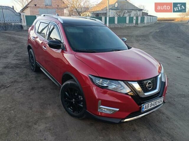 Красный Ниссан Rogue, объемом двигателя 2.49 л и пробегом 191 тыс. км за 15000 $, фото 1 на Automoto.ua