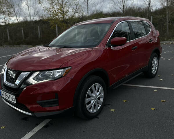 Красный Ниссан Rogue, объемом двигателя 2.49 л и пробегом 178 тыс. км за 13000 $, фото 3 на Automoto.ua