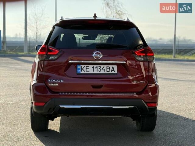 Красный Ниссан Rogue, объемом двигателя 2.49 л и пробегом 150 тыс. км за 15900 $, фото 10 на Automoto.ua