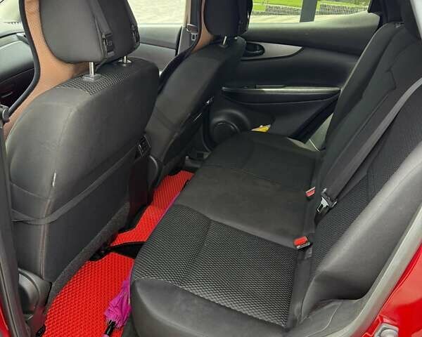 Красный Ниссан Rogue, объемом двигателя 2 л и пробегом 150 тыс. км за 12700 $, фото 5 на Automoto.ua