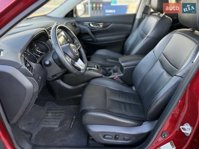 Красный Ниссан Rogue, объемом двигателя 2.49 л и пробегом 150 тыс. км за 15900 $, фото 13 на Automoto.ua