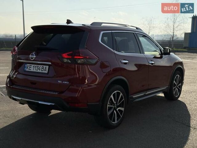 Красный Ниссан Rogue, объемом двигателя 2.49 л и пробегом 150 тыс. км за 15900 $, фото 6 на Automoto.ua