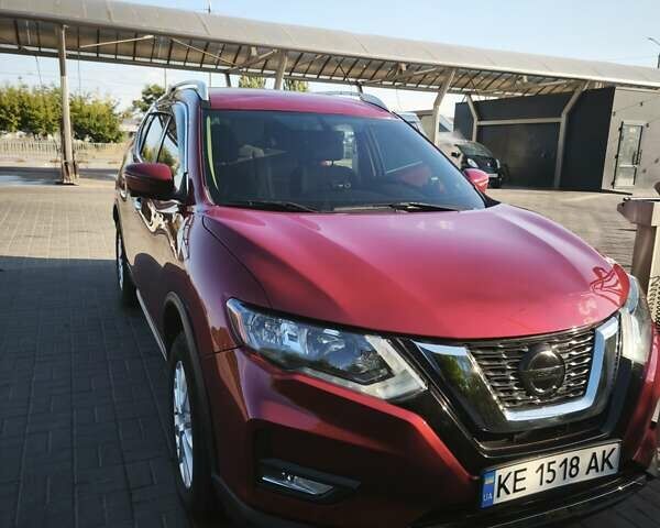 Красный Ниссан Rogue, объемом двигателя 2.49 л и пробегом 59 тыс. км за 17800 $, фото 2 на Automoto.ua