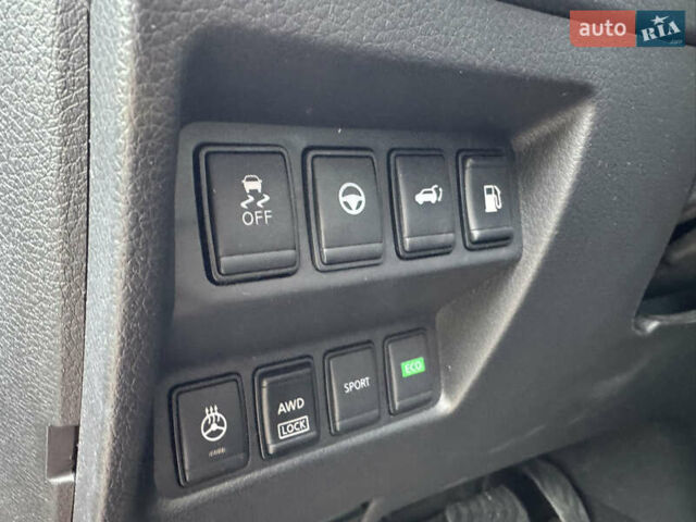 Красный Ниссан Rogue, объемом двигателя 2.5 л и пробегом 85 тыс. км за 16999 $, фото 26 на Automoto.ua