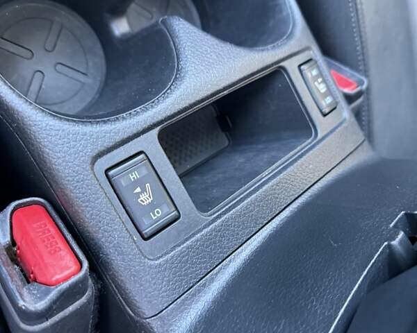 Красный Ниссан Rogue, объемом двигателя 2.49 л и пробегом 150 тыс. км за 15900 $, фото 22 на Automoto.ua