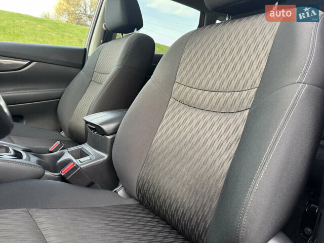 Красный Ниссан Rogue, объемом двигателя 2.5 л и пробегом 85 тыс. км за 16999 $, фото 25 на Automoto.ua