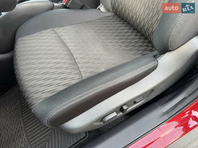 Красный Ниссан Rogue, объемом двигателя 2.5 л и пробегом 85 тыс. км за 16999 $, фото 24 на Automoto.ua