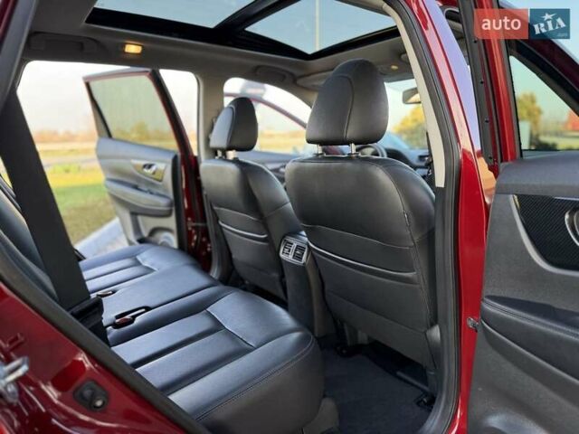 Красный Ниссан Rogue, объемом двигателя 2.49 л и пробегом 150 тыс. км за 15900 $, фото 26 на Automoto.ua