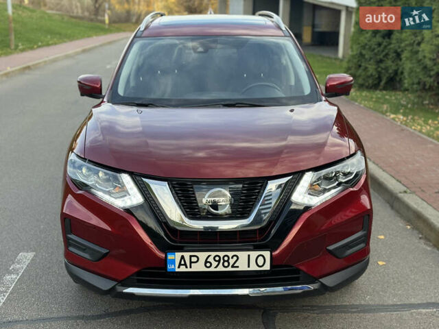 Красный Ниссан Rogue, объемом двигателя 2.5 л и пробегом 85 тыс. км за 16999 $, фото 1 на Automoto.ua